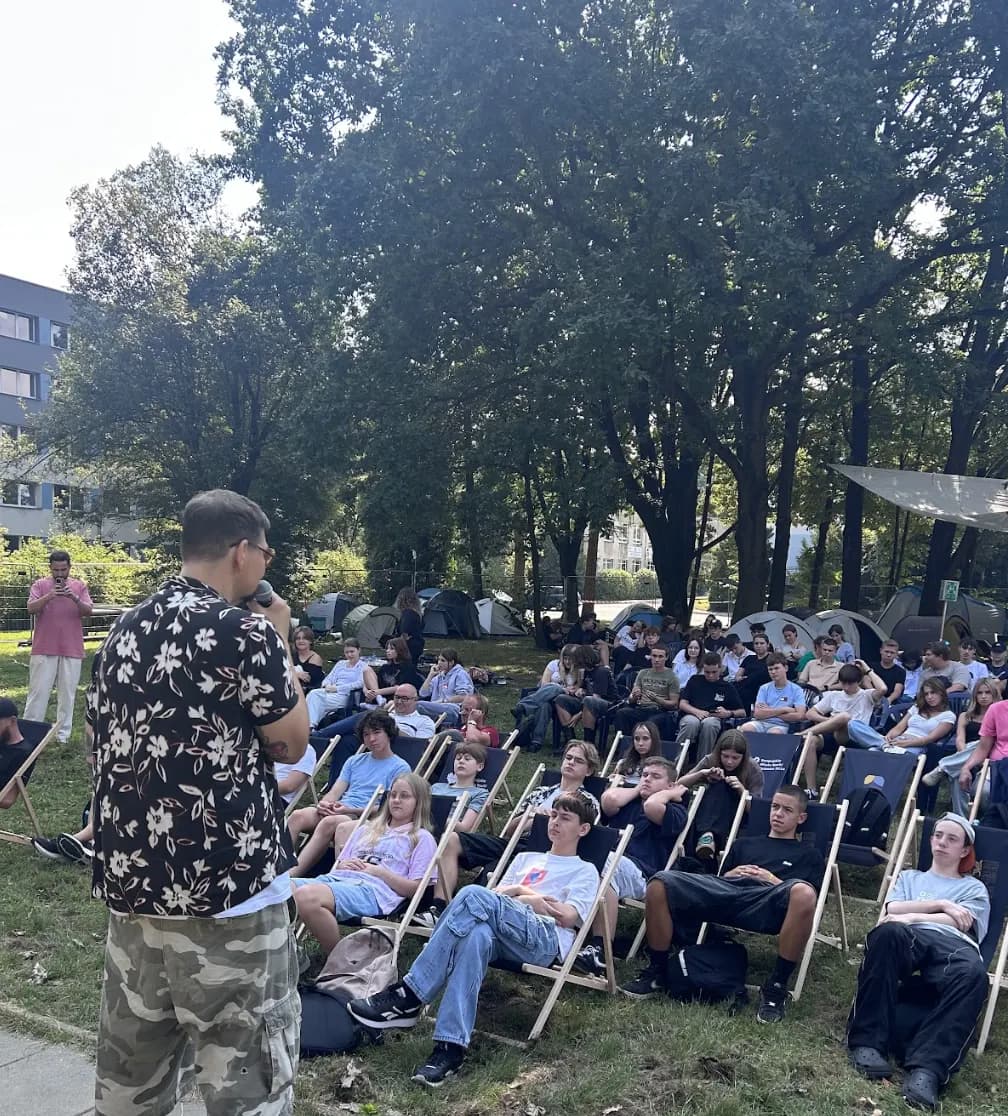 Spotkania i warsztaty edukacyjne Fundacji Najsłodsi dla młodzieży